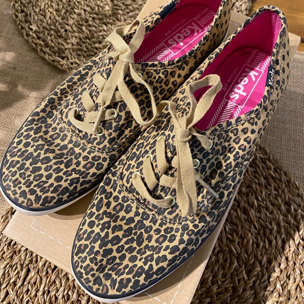 KEDS canvas leopard print sneakers ✨👟